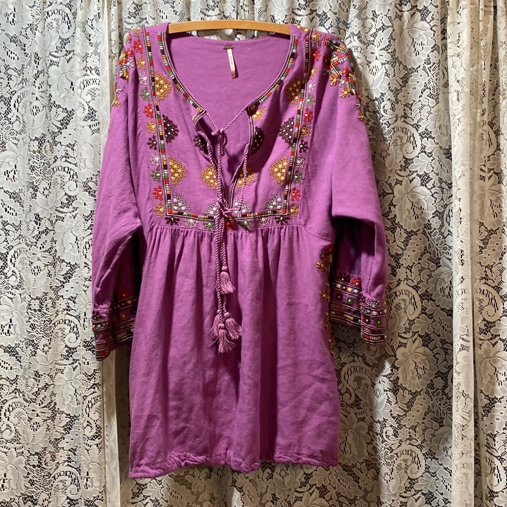 FREE PEOPLE Tunic Lavender With Embroidery Size Large